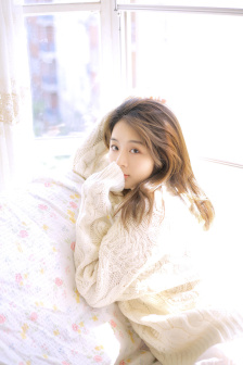 美女胸脯